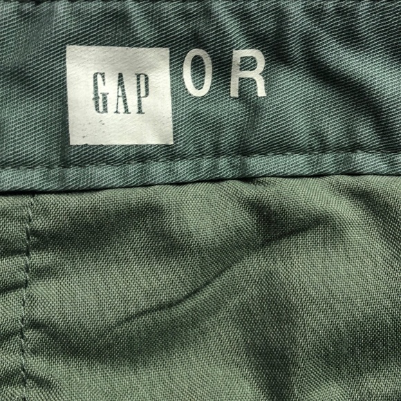 GAP Maternity Shorts - Picture 2 of 5